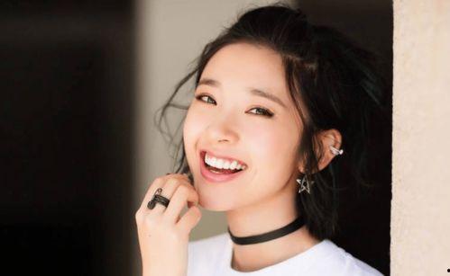 娱乐吃瓜君唐艺昕,娱乐圈的甜蜜瓜果，揭秘她的爱情与事业